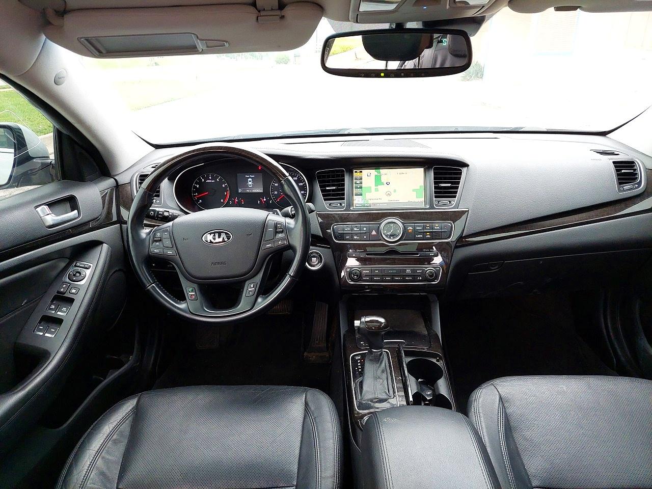Kia Cadenza Luxury
