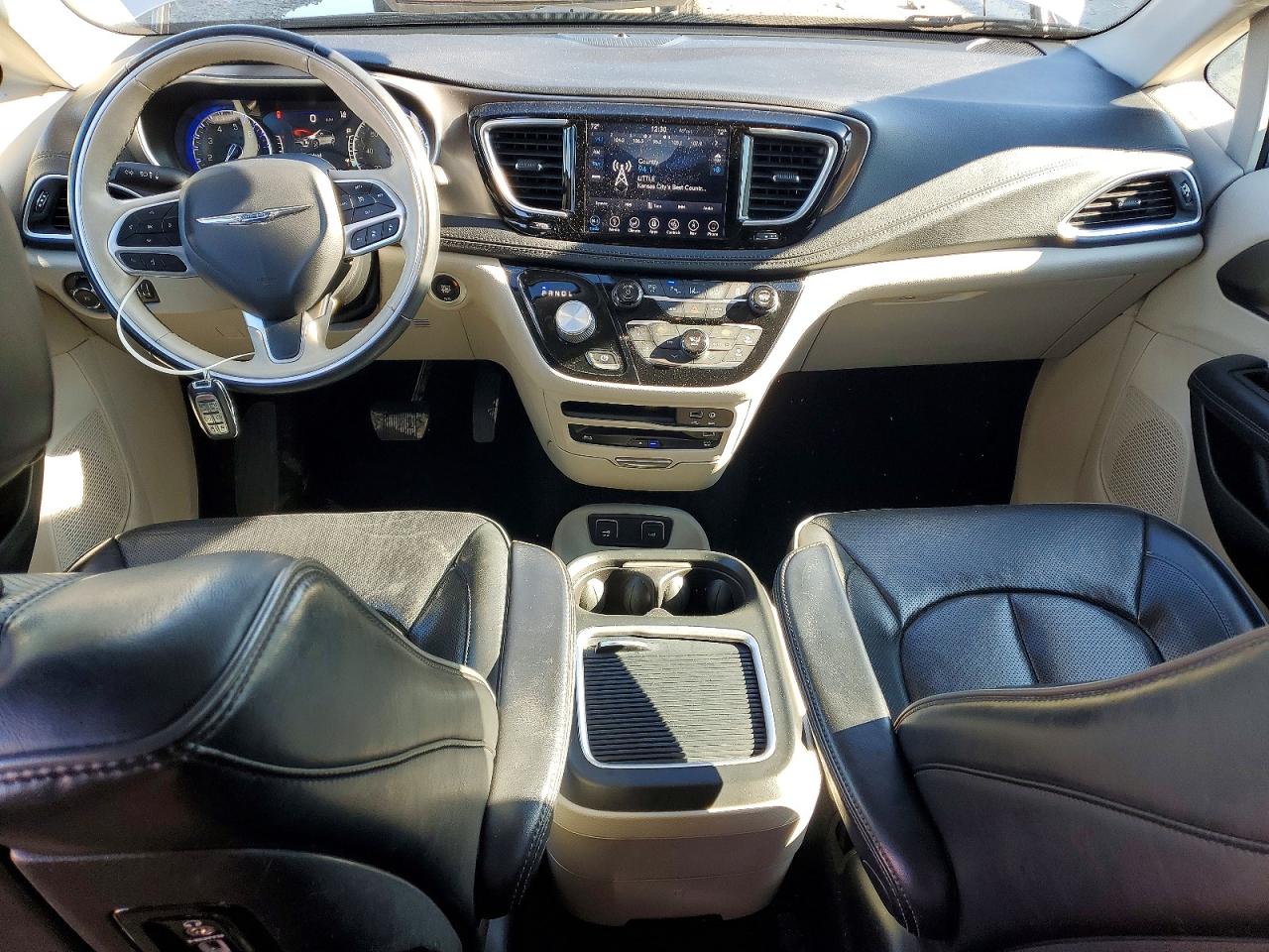 Chrysler Pacifica Limited