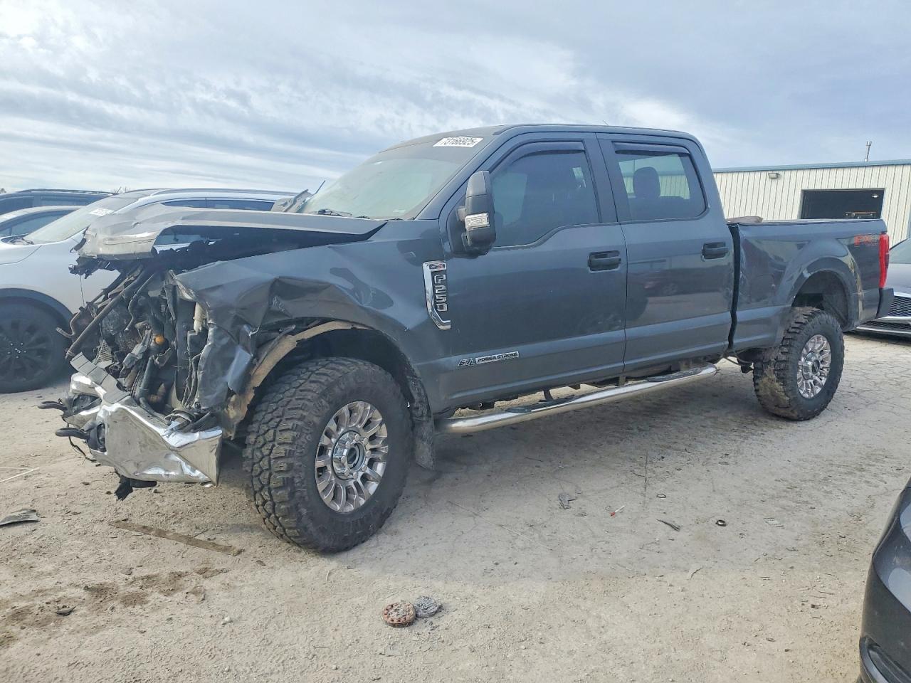 Salvage Ford F-250 Image