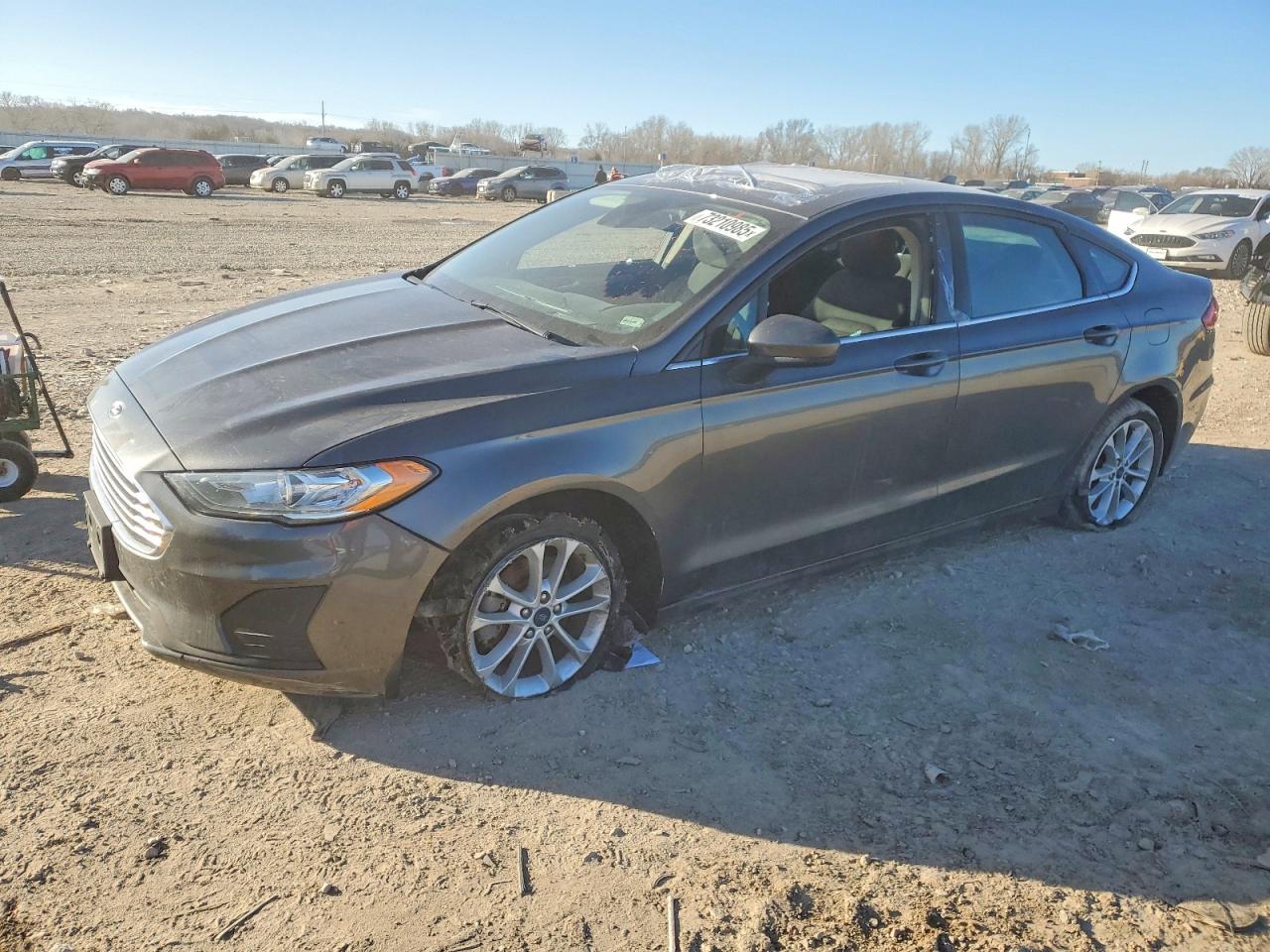 Salvage Ford Fusion Image