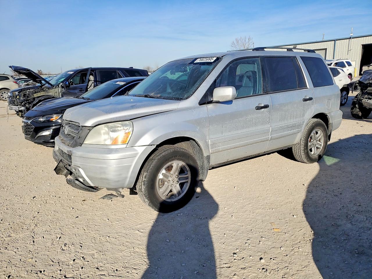 Salvage Honda Pilot Image