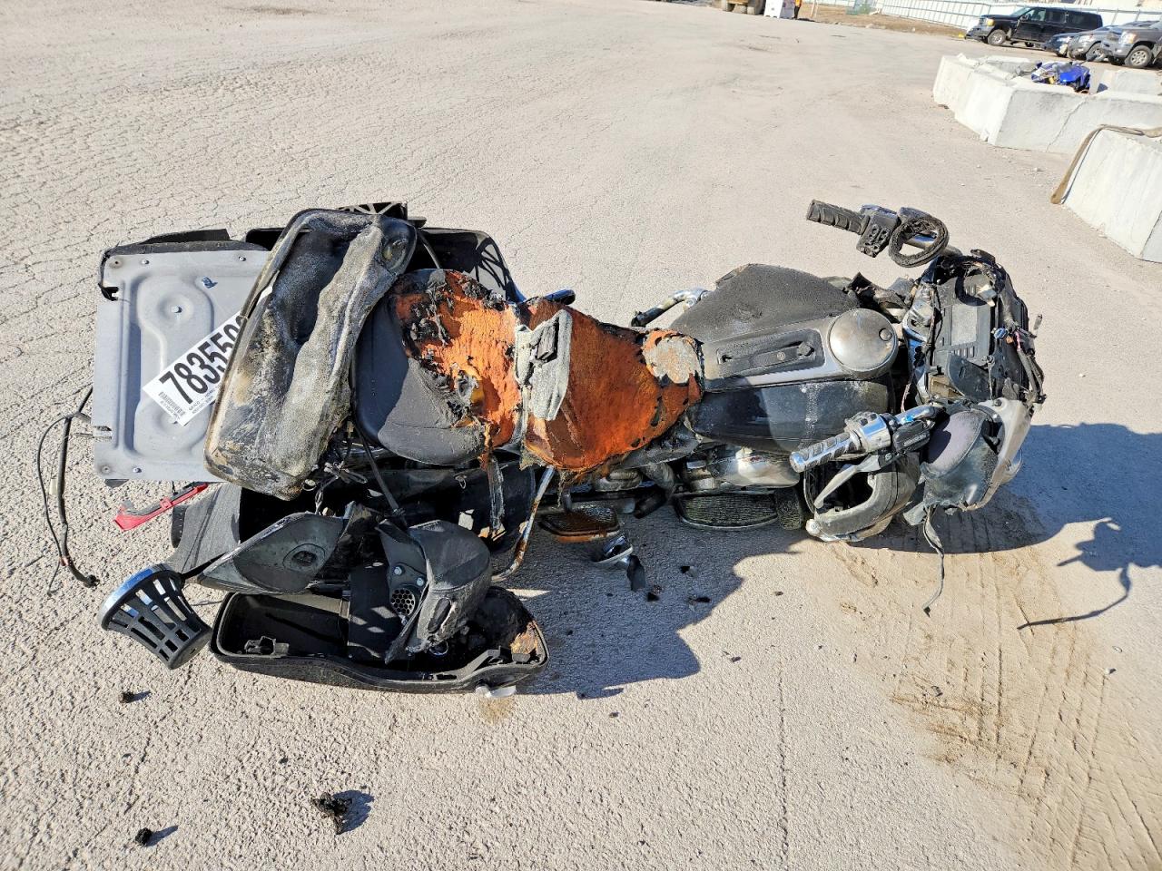 Salvage Harley-Davidson Flhtcul Image