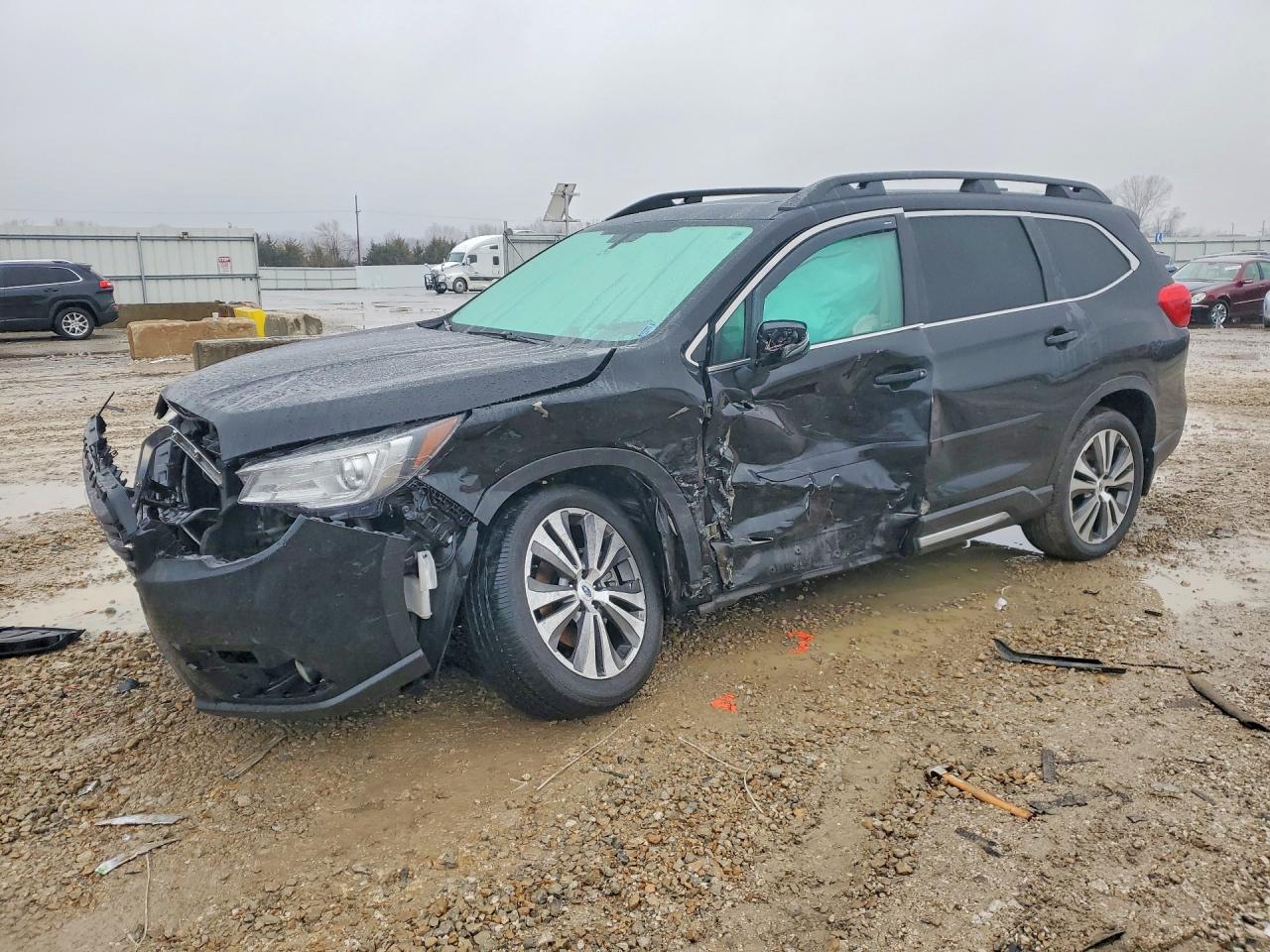 Salvage Subaru Ascent Image