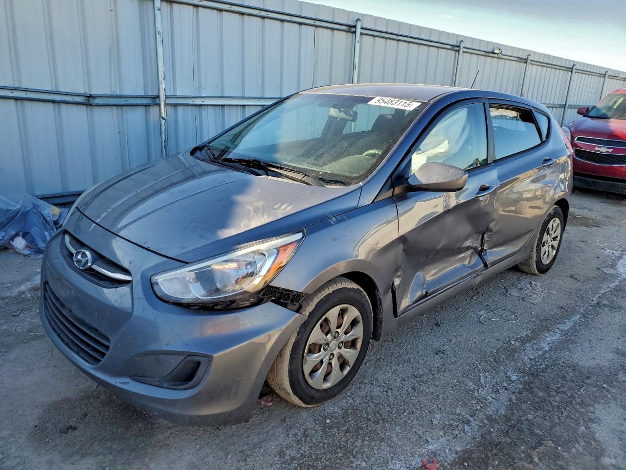 Salvage Hyundai ACCENT Image