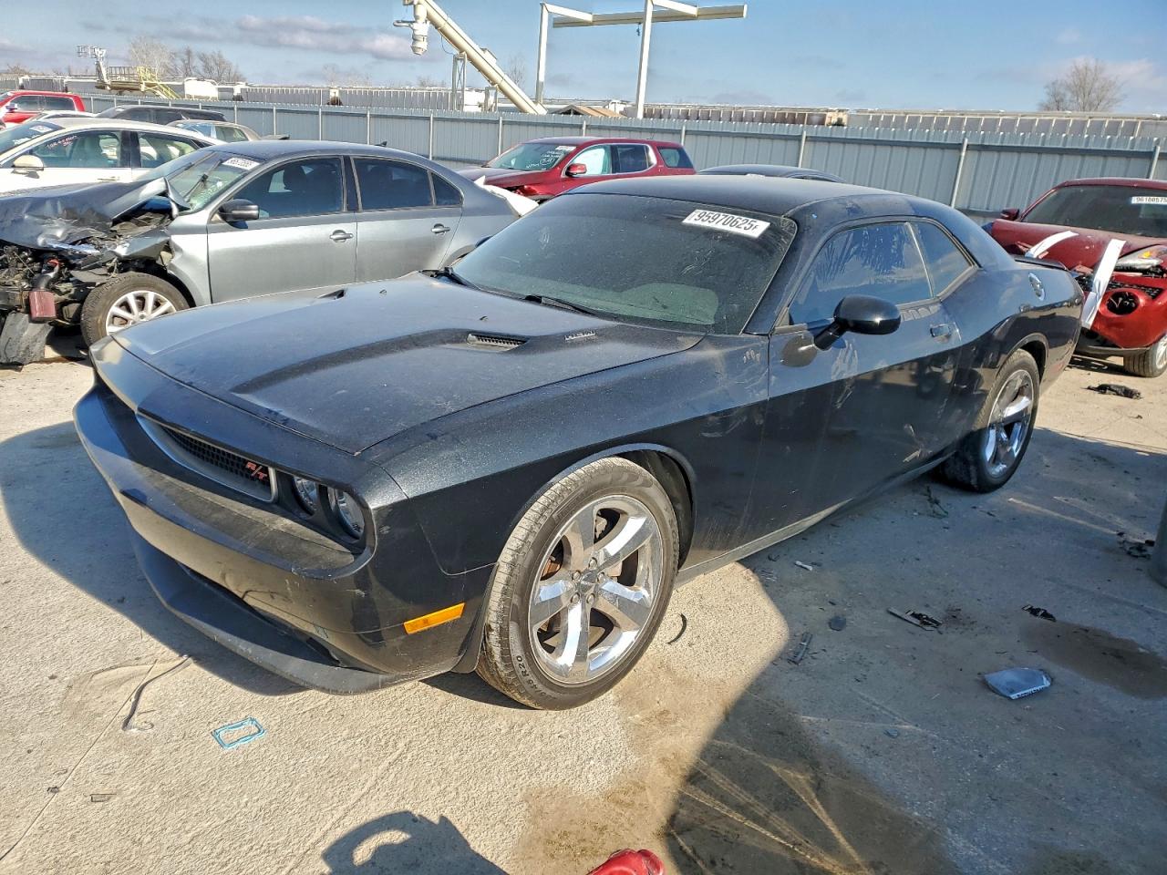 Salvage Dodge Challenger Image