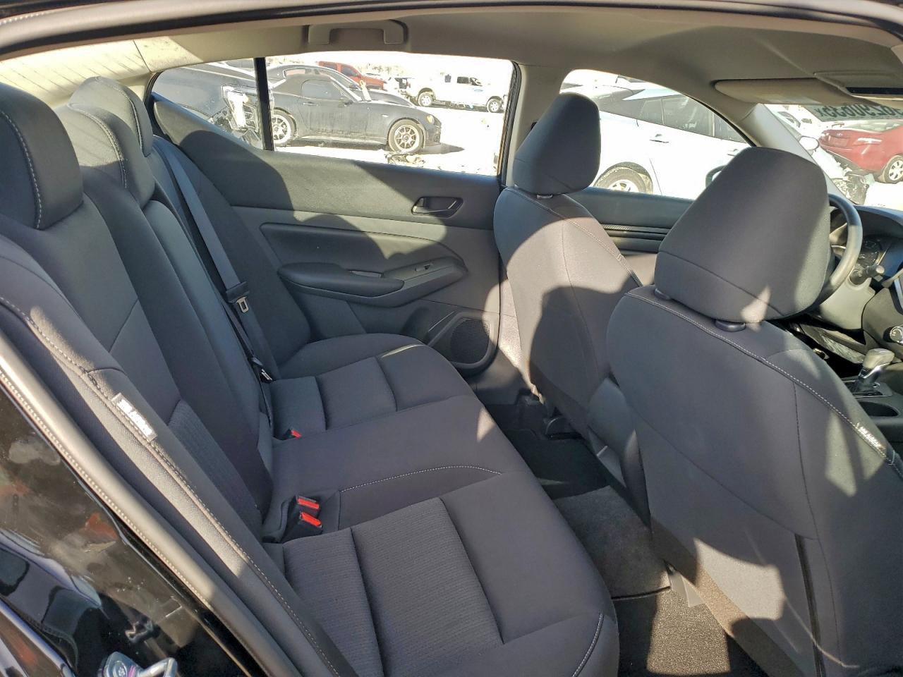 Nissan Altima S