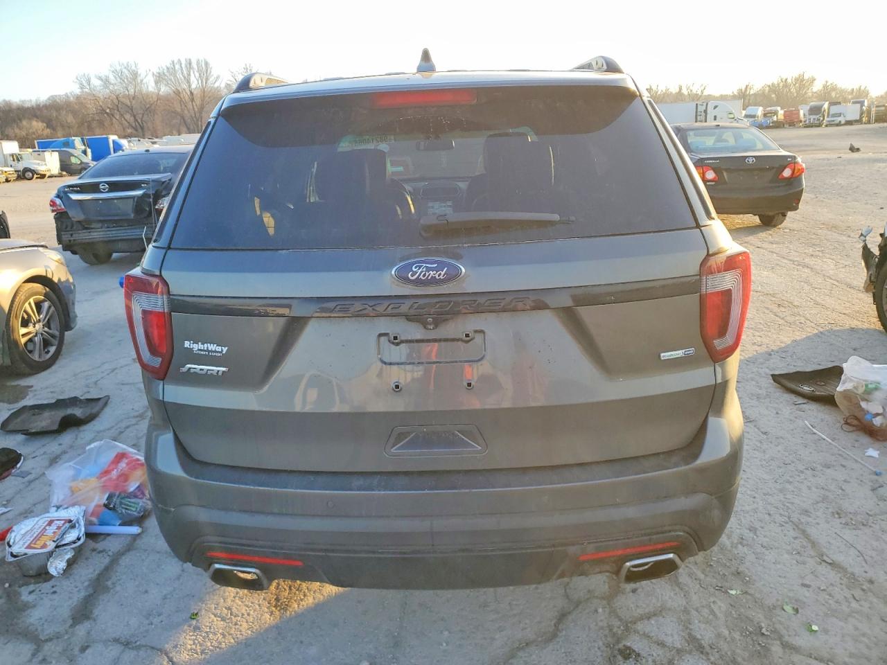 Ford Explorer Sport