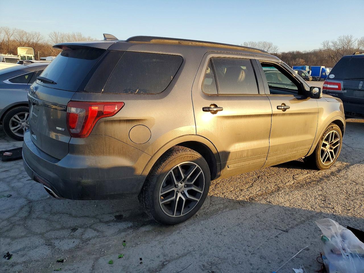 Ford Explorer Sport