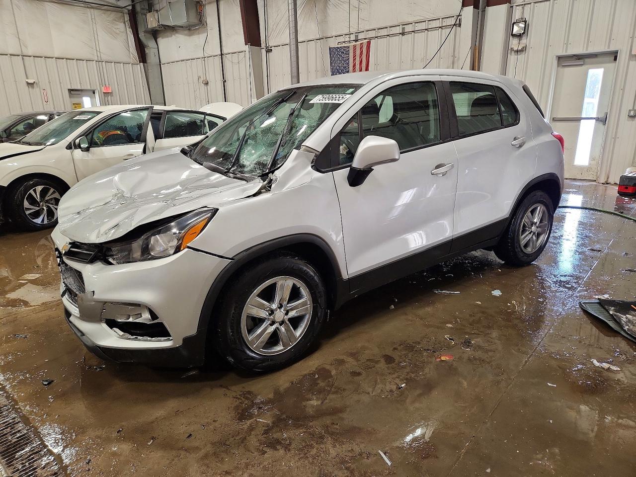 Salvage Chevrolet Trax Image