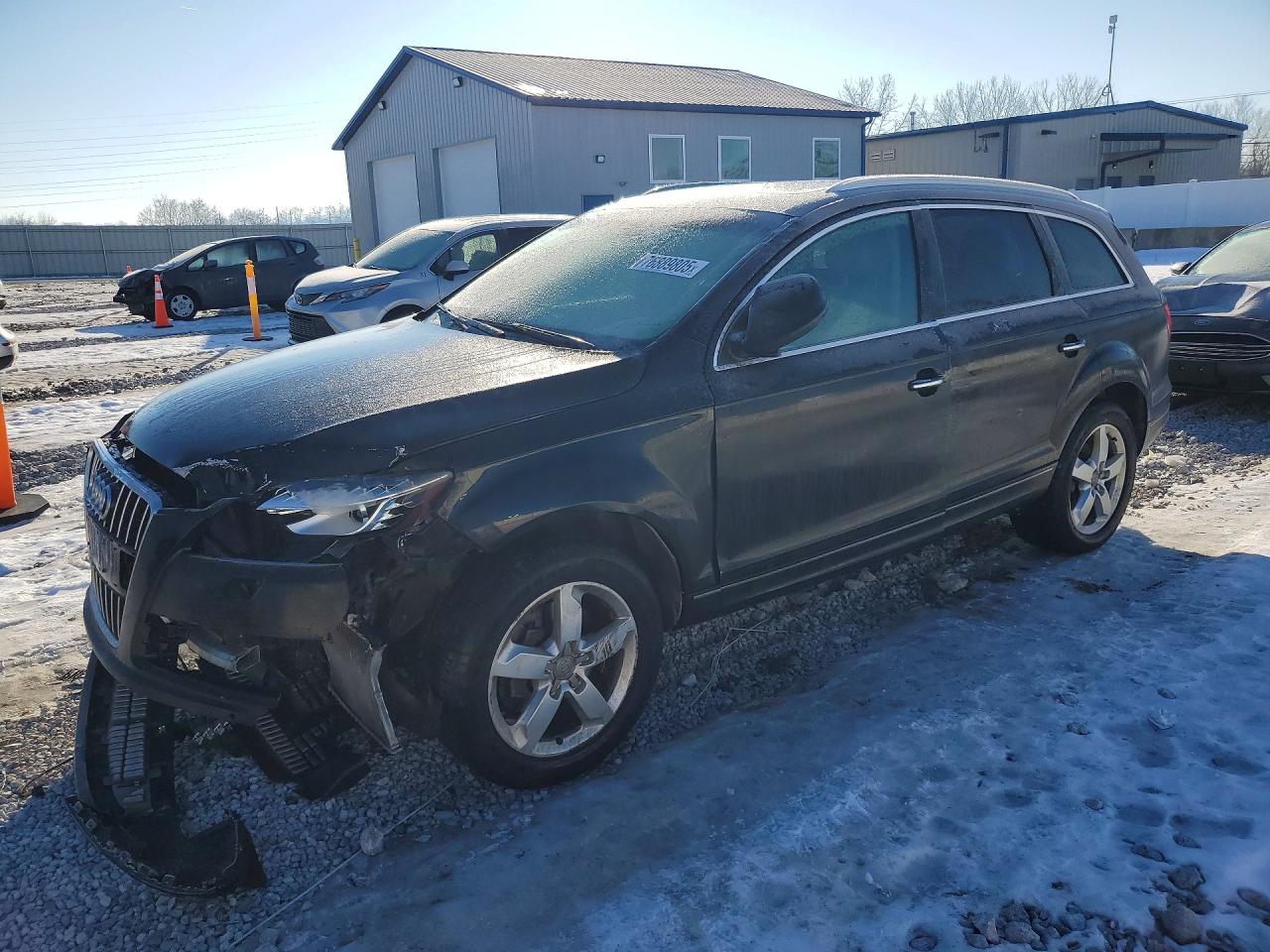 Salvage Audi Q7 Image