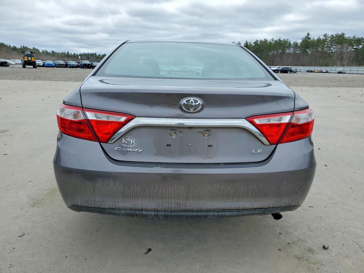 Toyota Camry Le