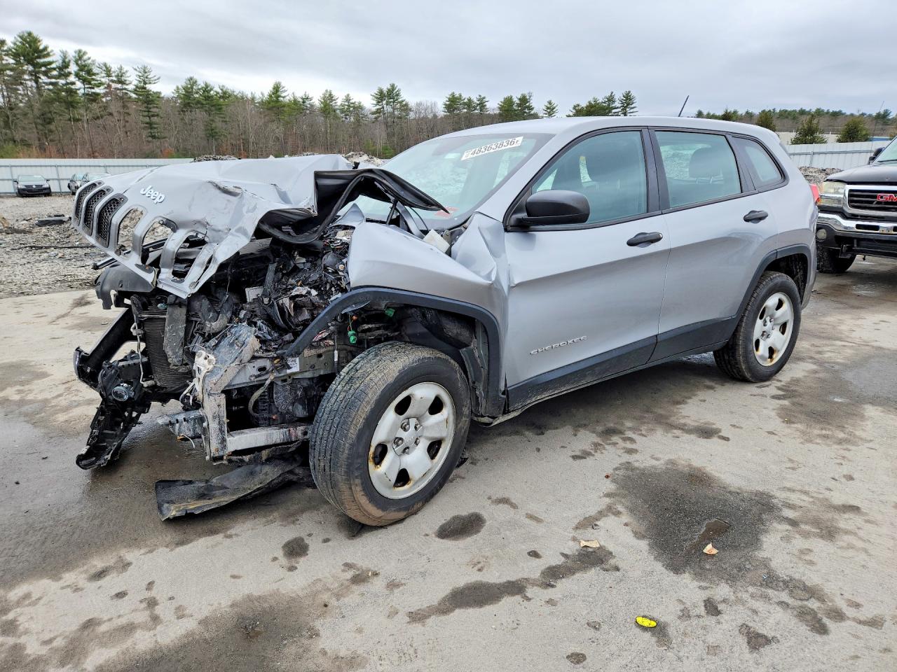 Salvage Jeep Cherokee Image