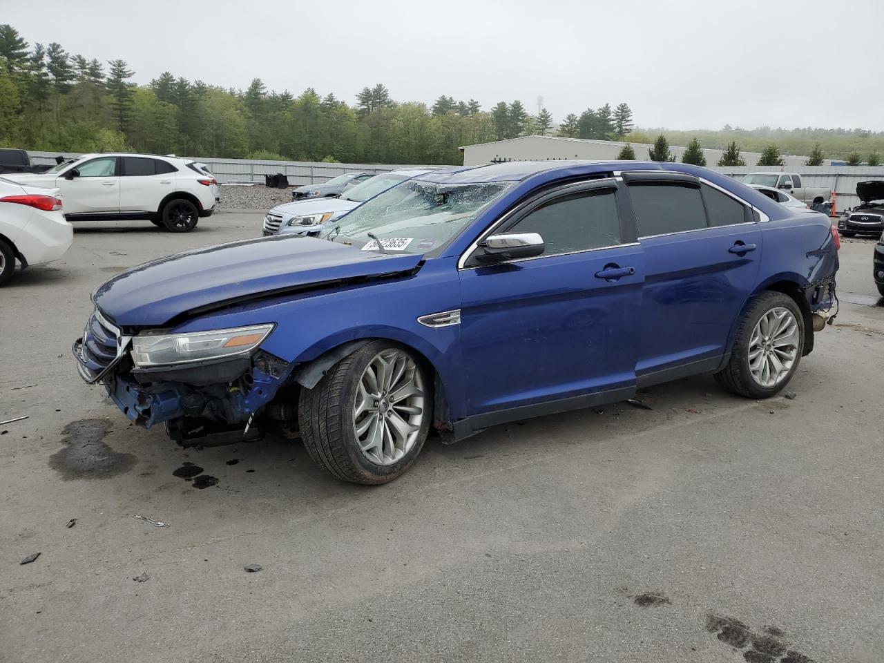 Salvage Ford Taurus Image