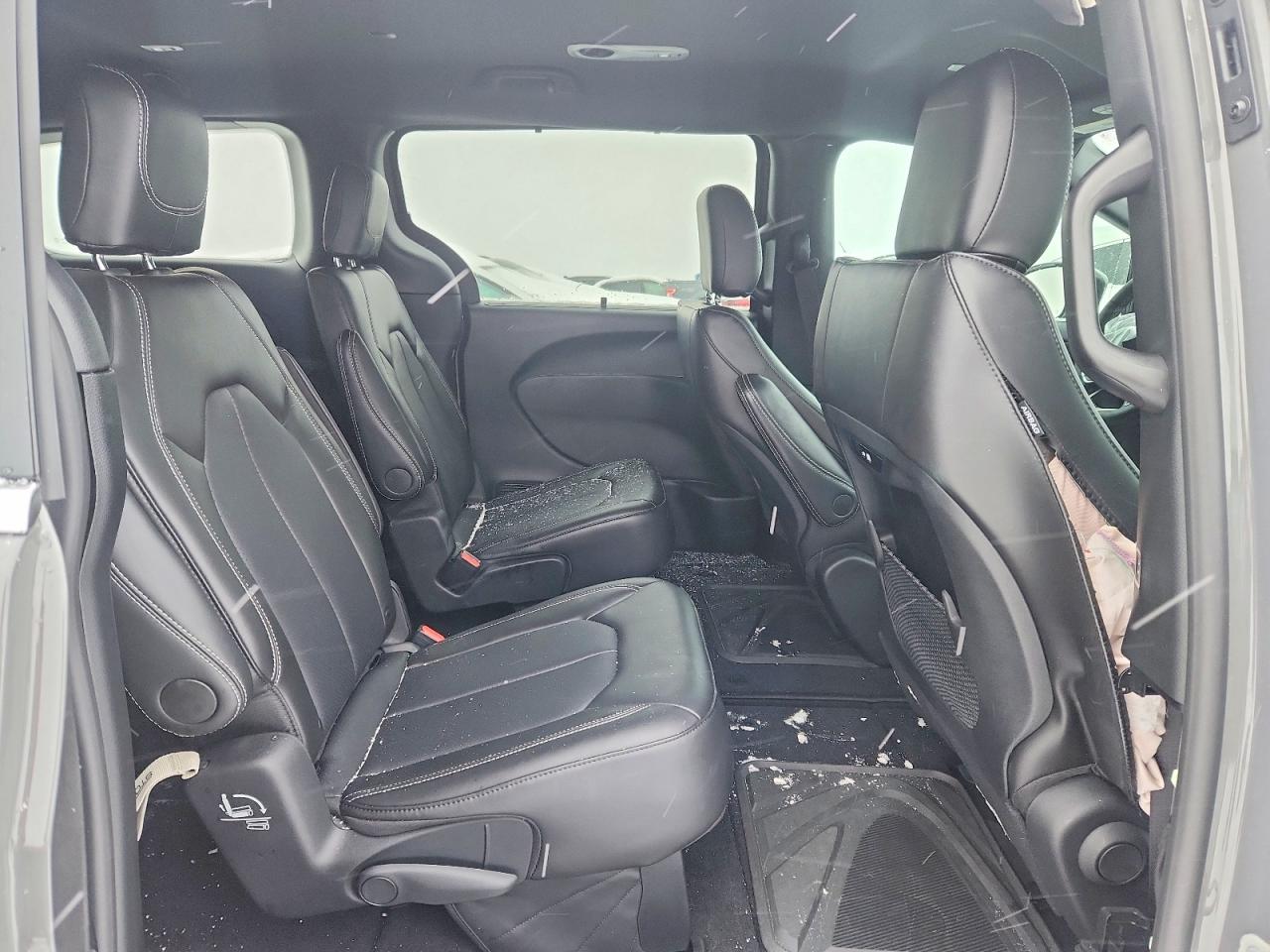 Chrysler Pacifica Select