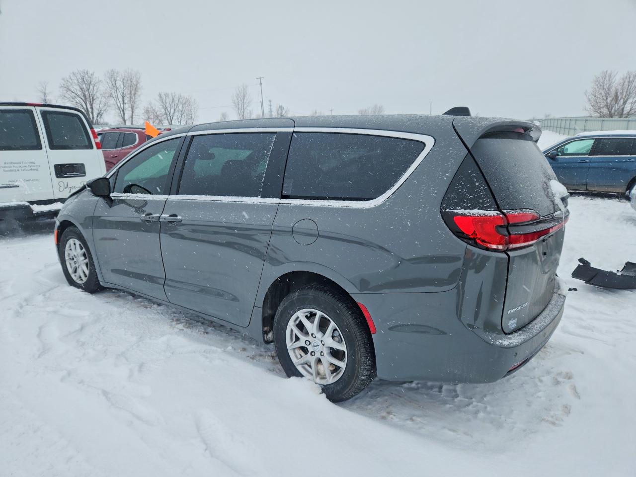 Chrysler Pacifica Select