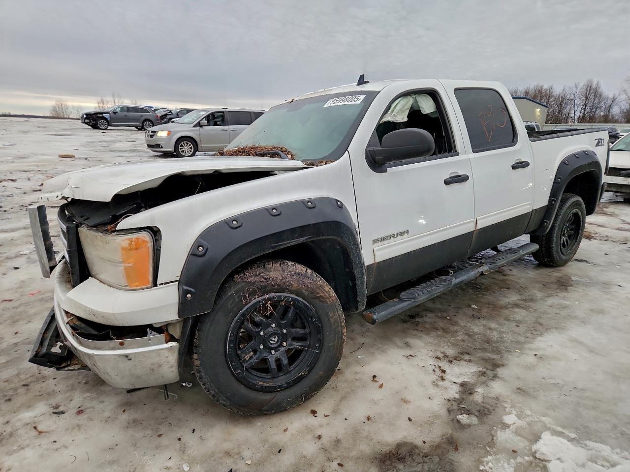 Salvage GMC Sierra Image