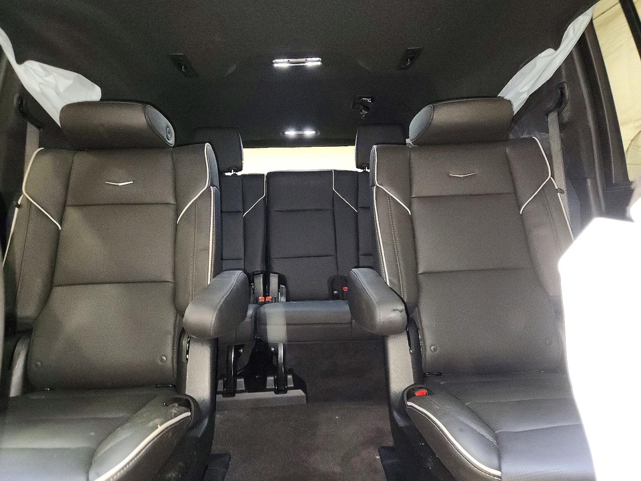 Cadillac Escalade Esv Sport
