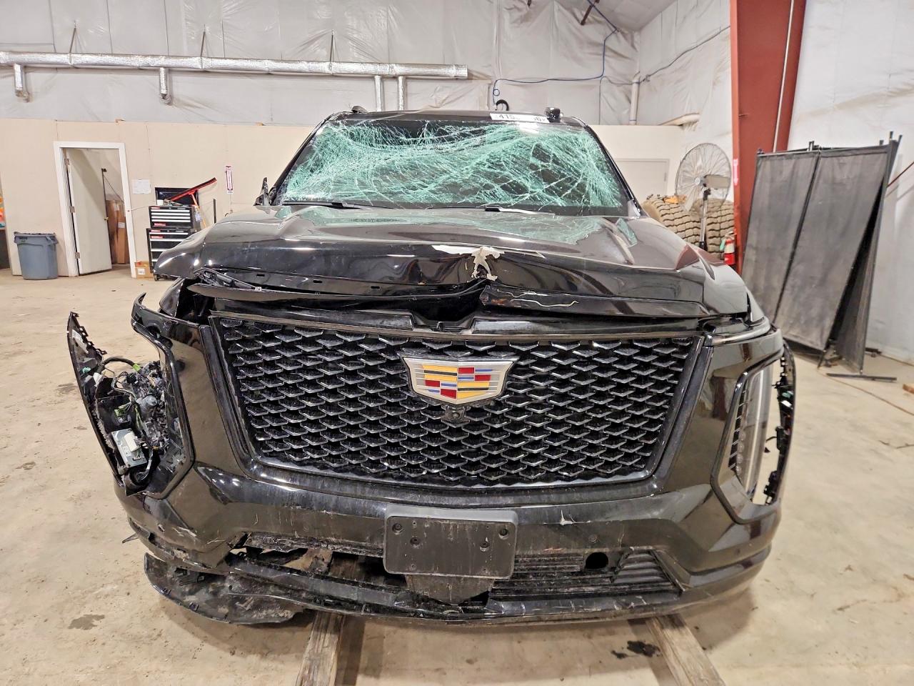 Cadillac Escalade Esv Sport