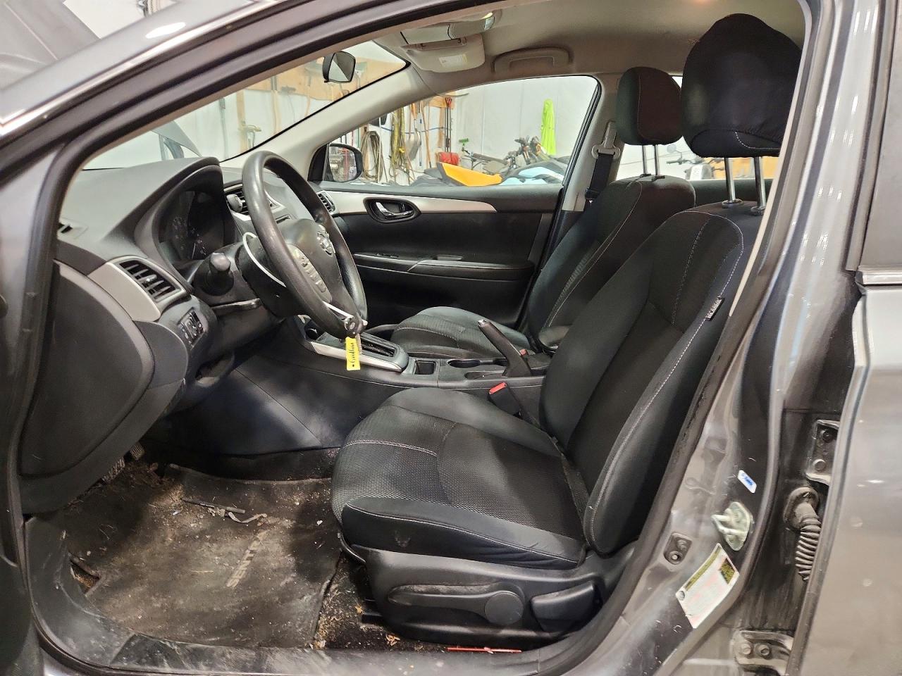 Nissan Sentra S