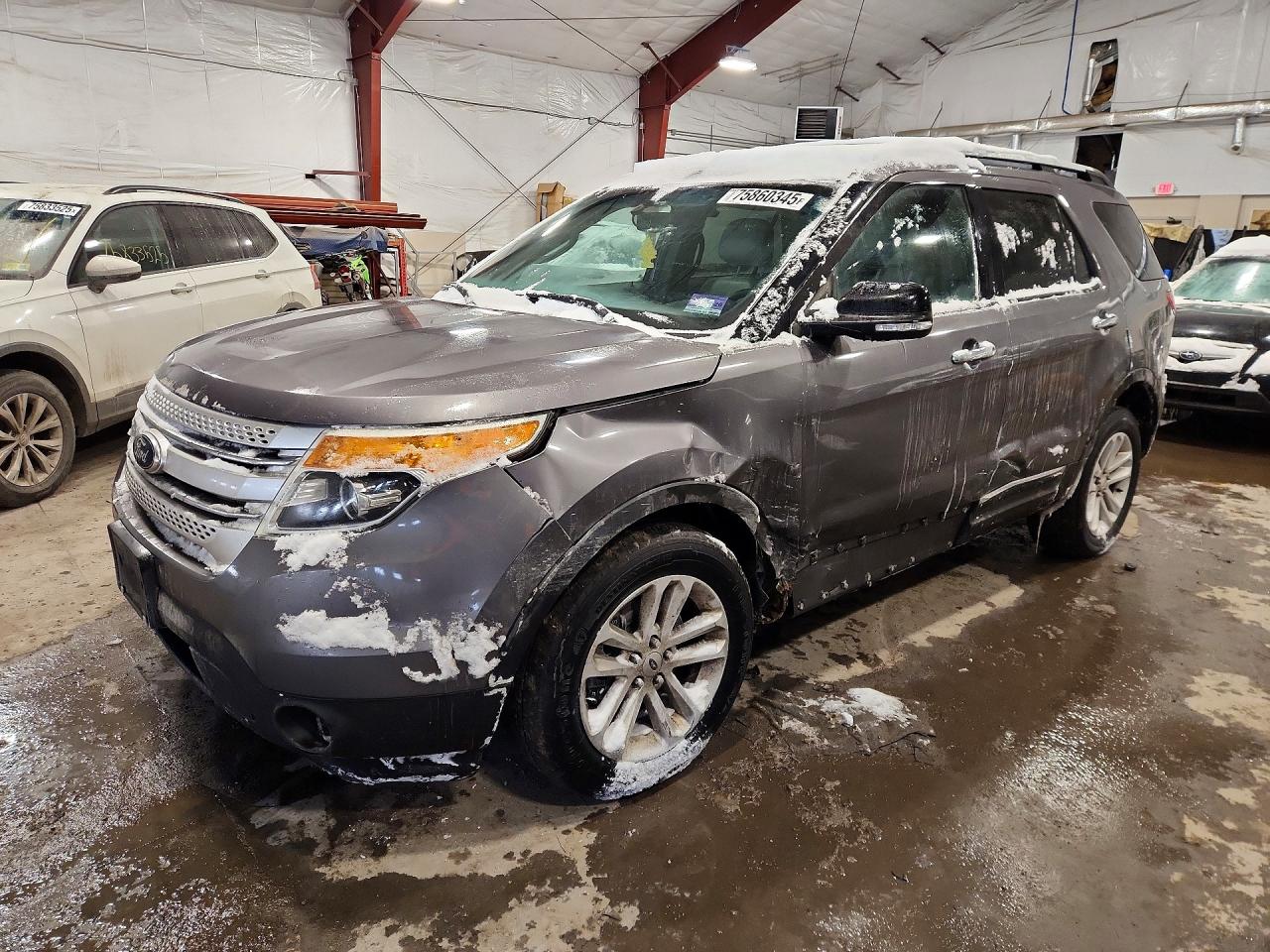 Salvage Ford Explorer Image