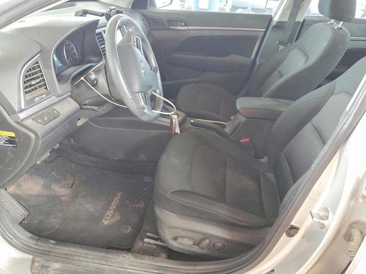 Hyundai ELANTRA Value Edition