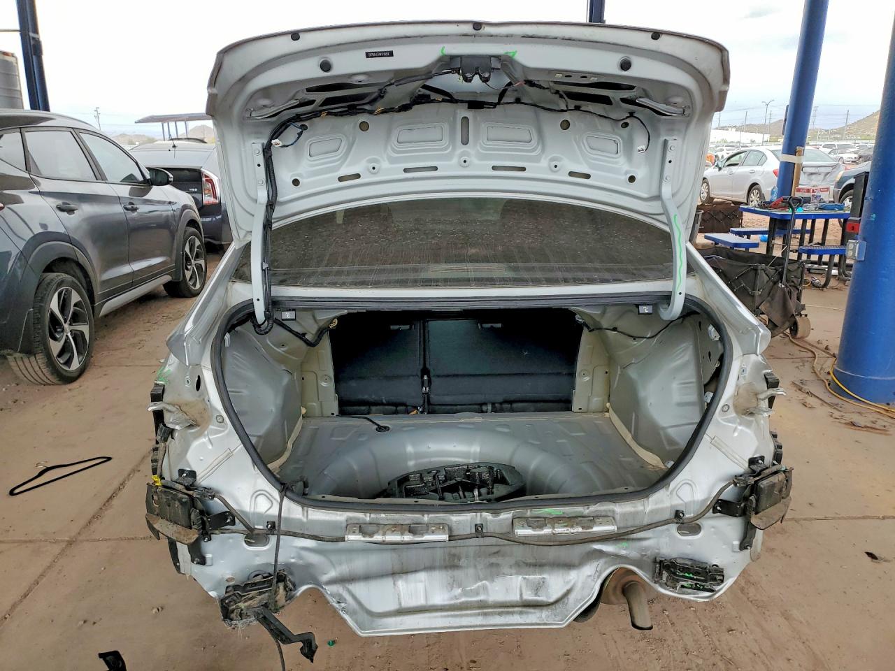 Hyundai ELANTRA Value Edition