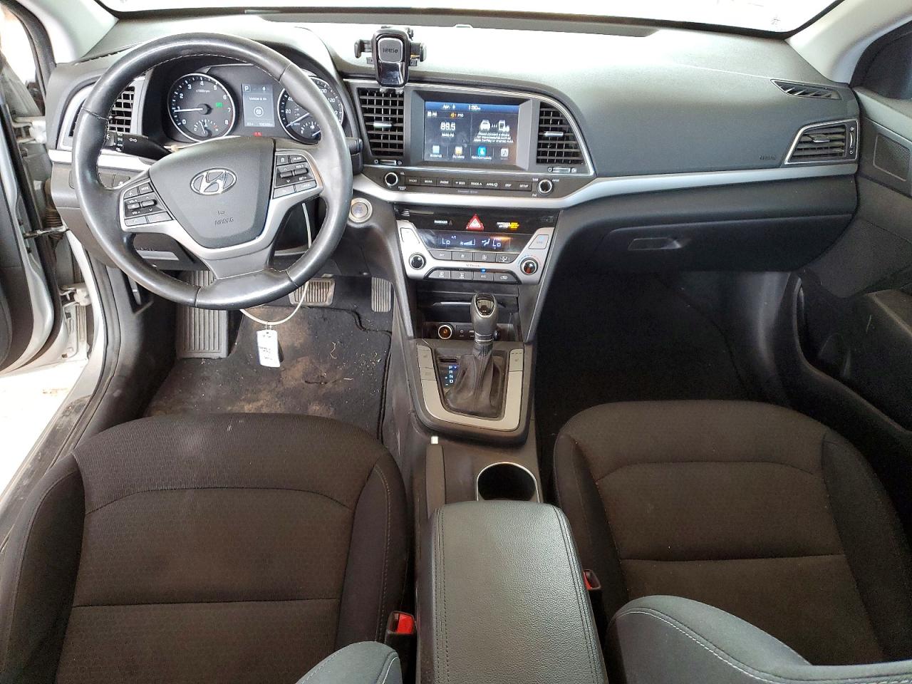 Hyundai ELANTRA Value Edition