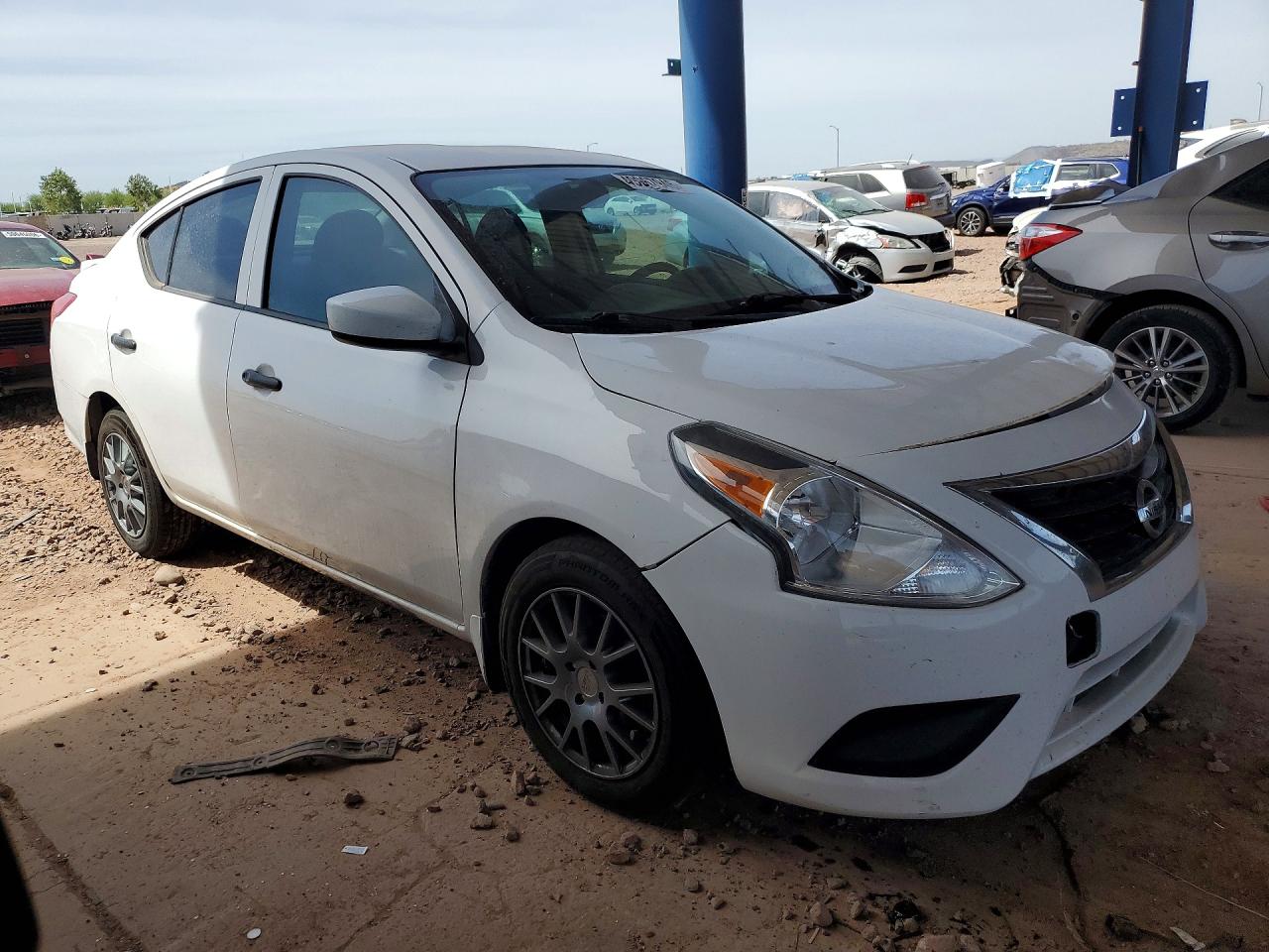 Nissan Versa 1.6 S Plus