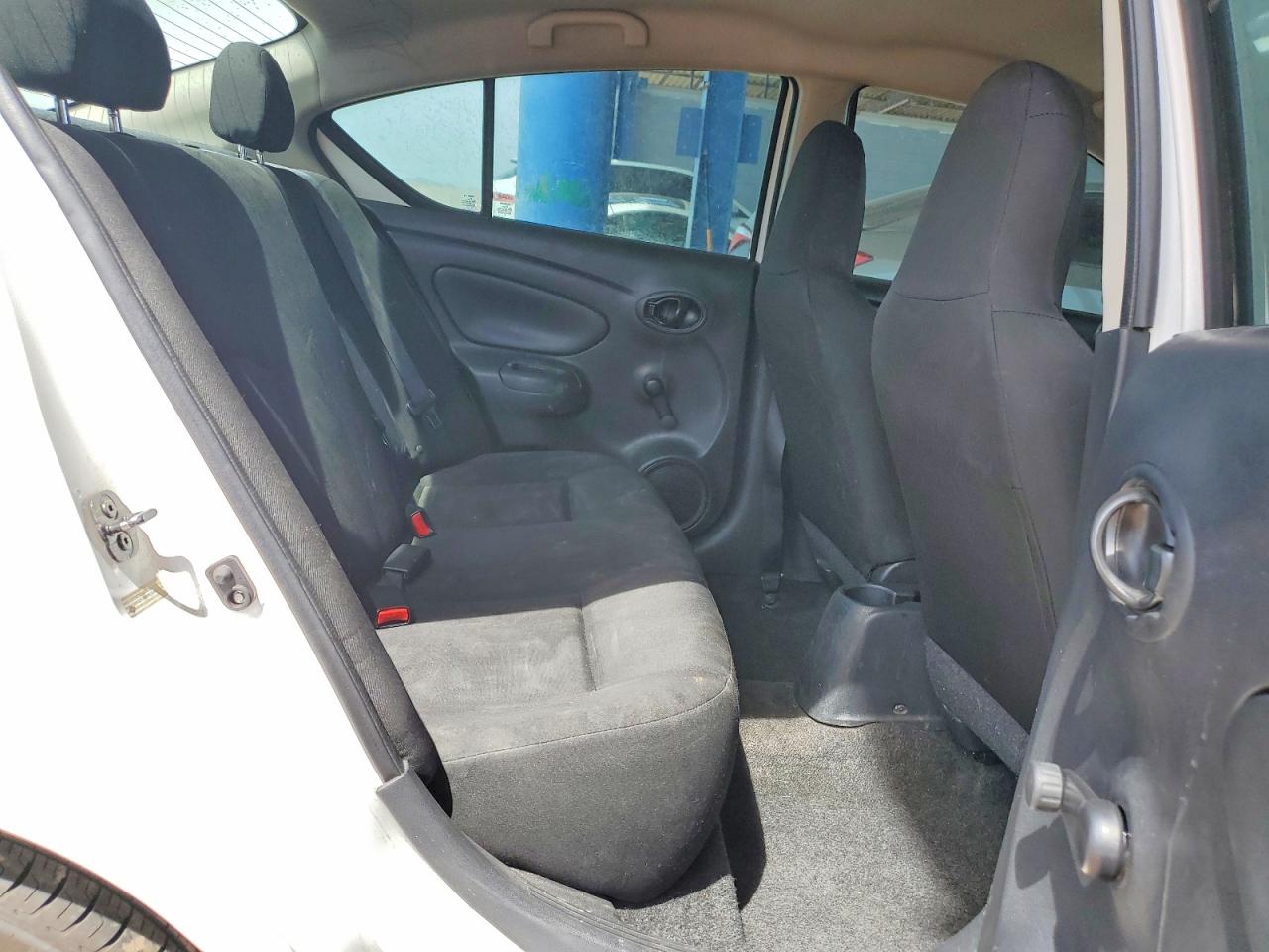 Nissan Versa 1.6 S Plus