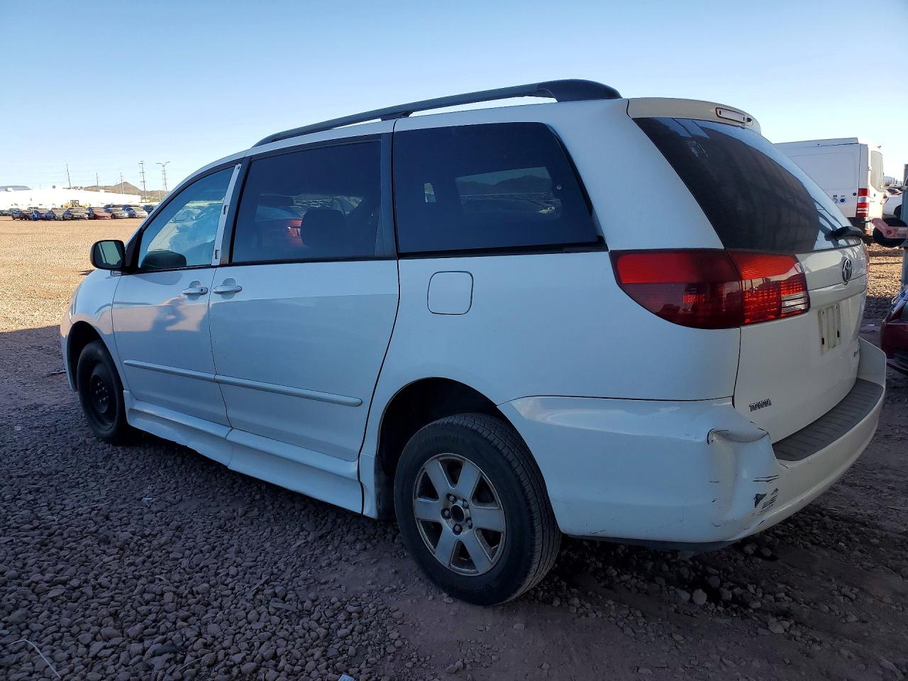Toyota Sienna Ce