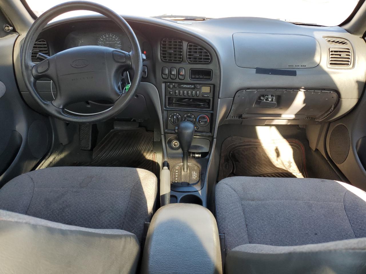 Kia Sephia Base