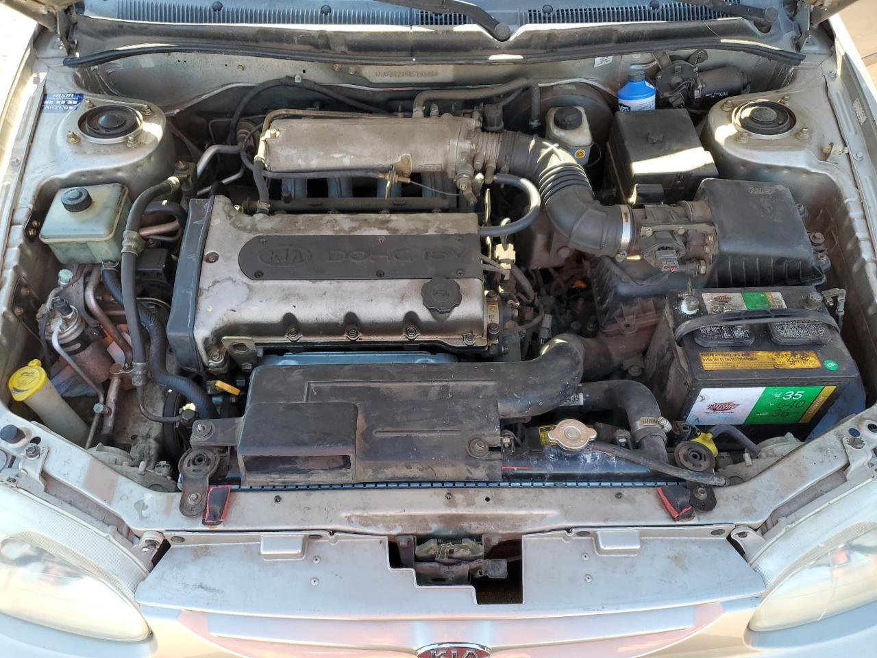 Kia Sephia Base