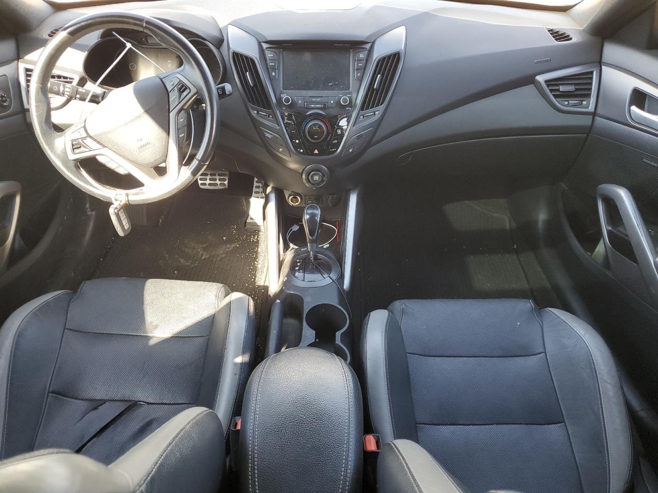 Hyundai VELOSTER Turbo