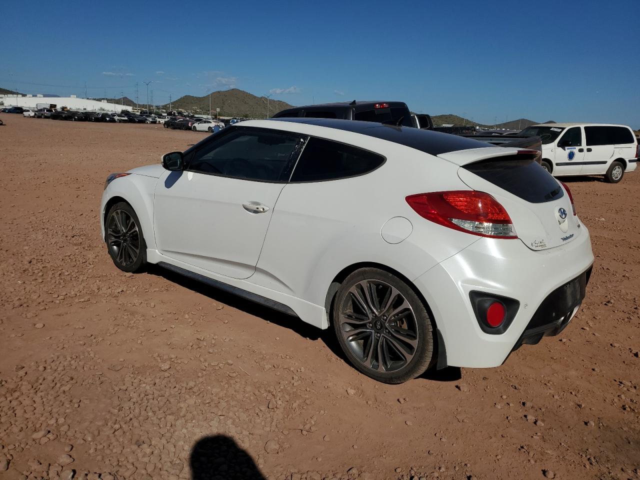 Hyundai VELOSTER Turbo