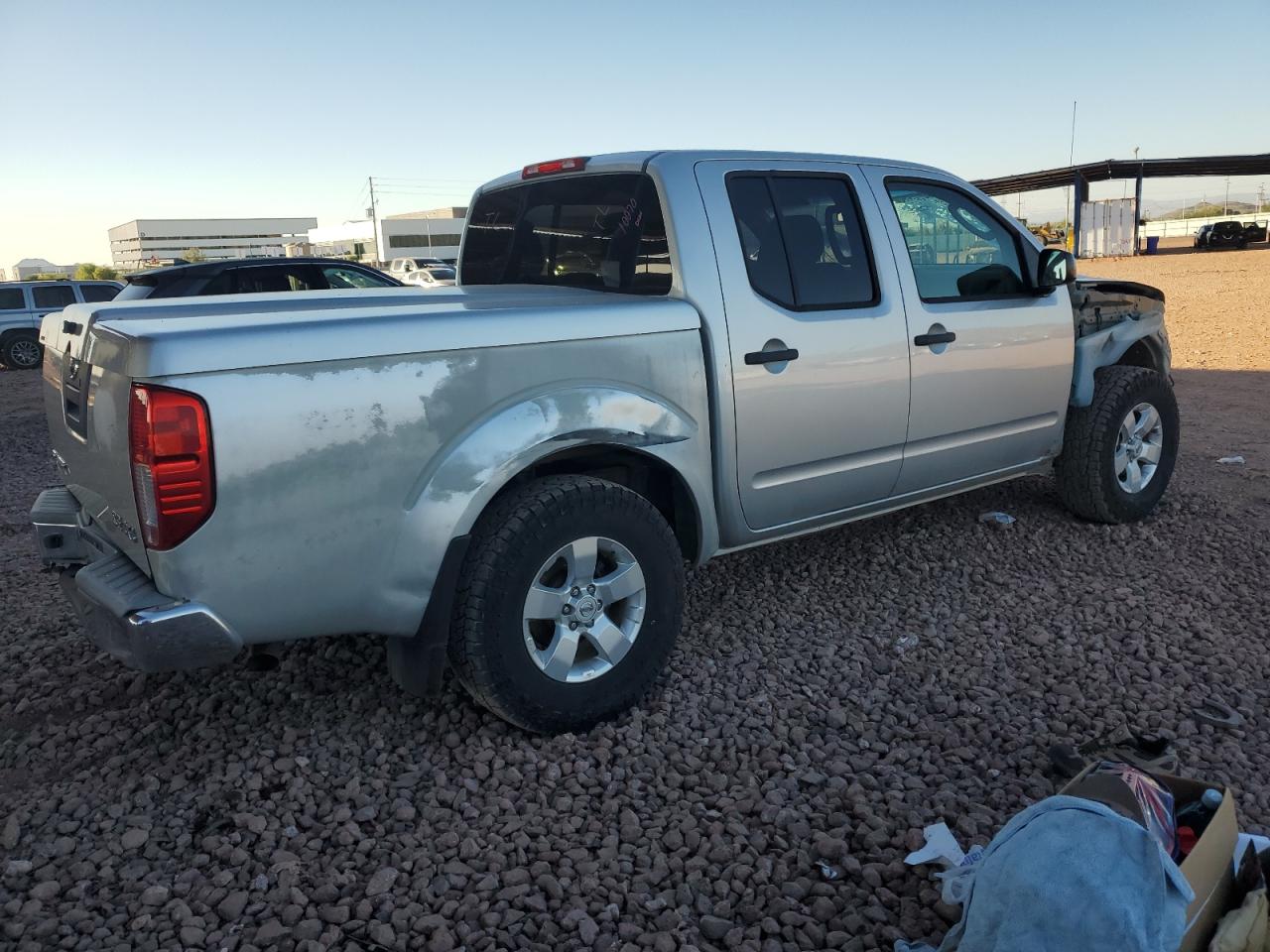 Nissan Frontier Se V6