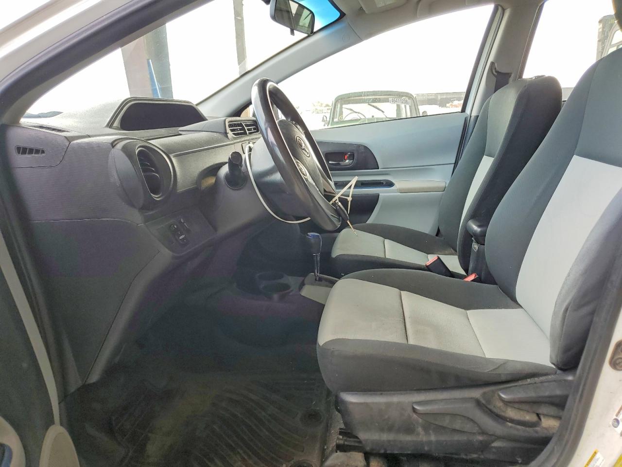 Toyota Prius Two