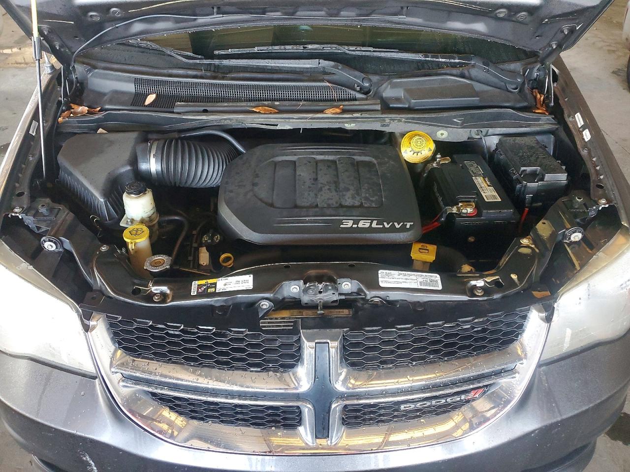 Dodge Caravan Sxt