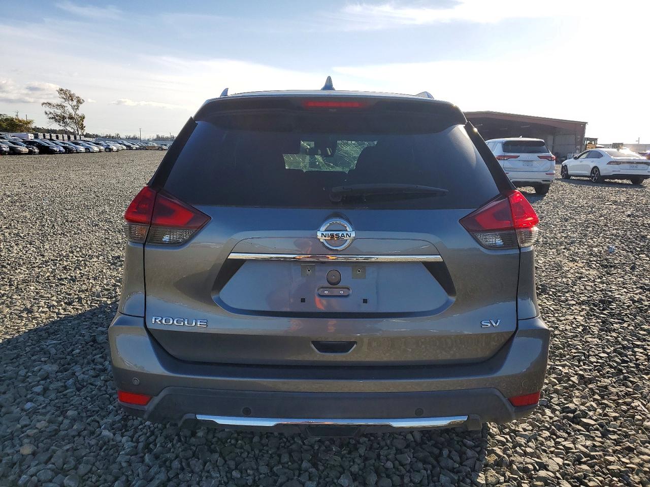 Nissan Rogue S
