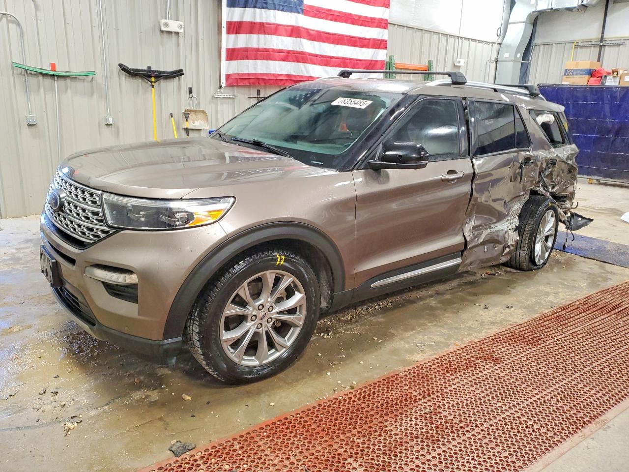 Salvage Ford Explorer Image