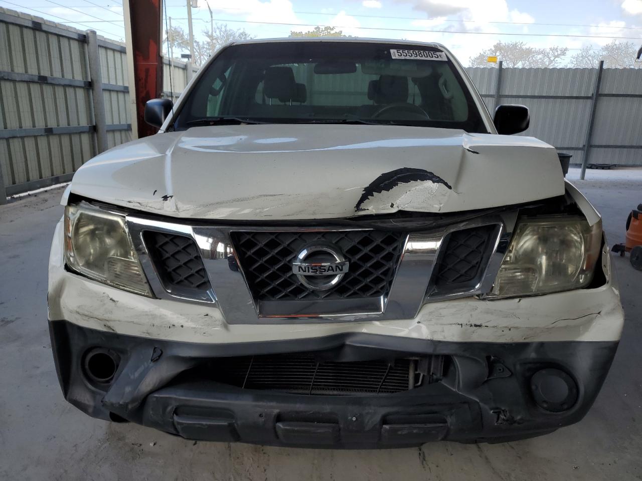Nissan Frontier S