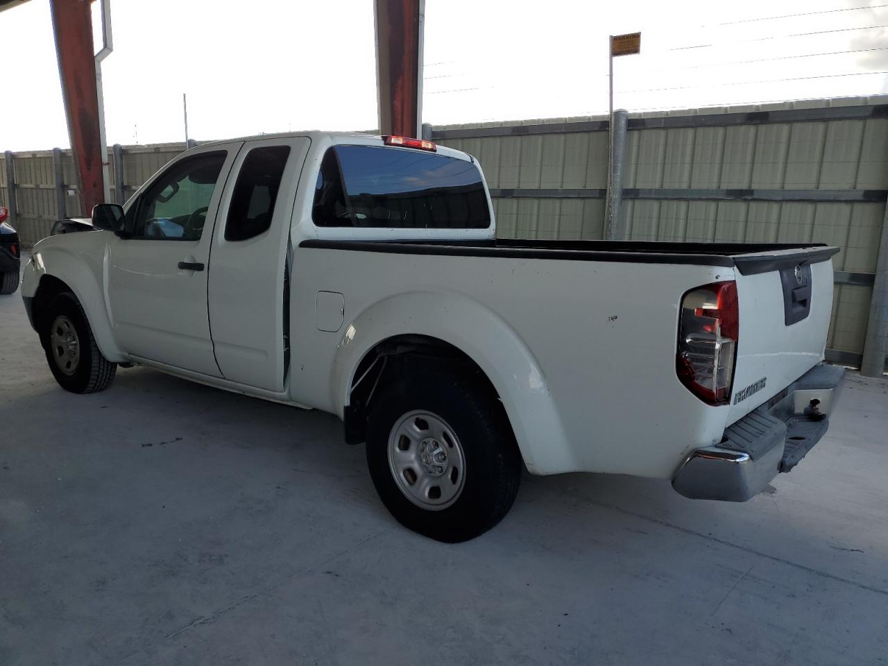 Nissan Frontier S
