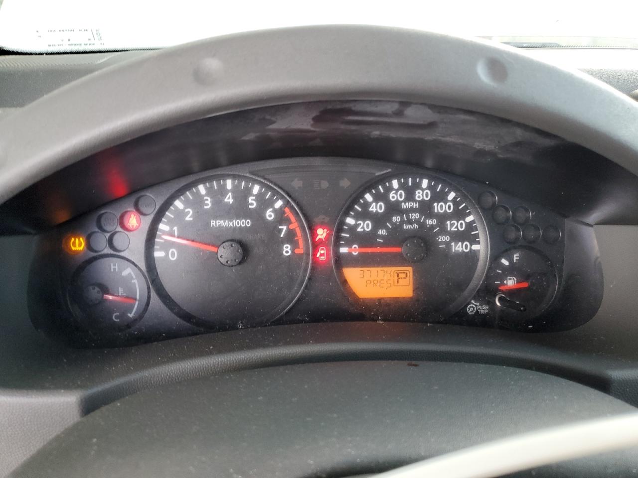 Nissan Frontier S