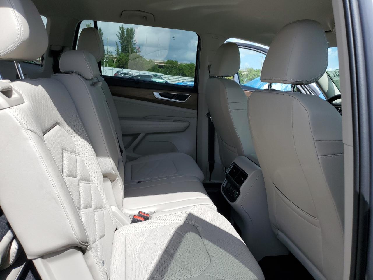 Volkswagen Atlas Se