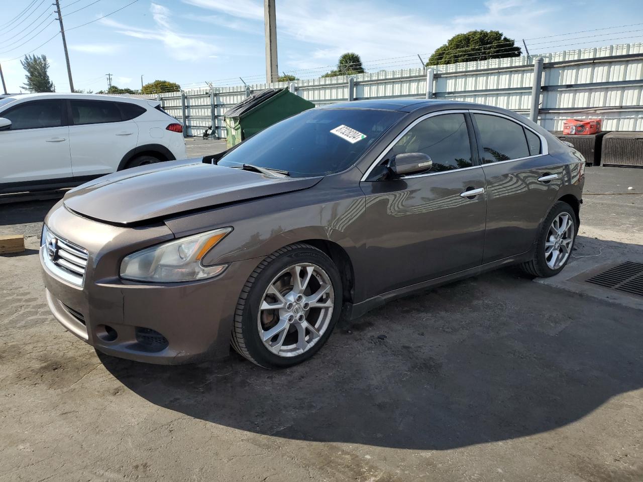 Salvage Nissan Maxima Image