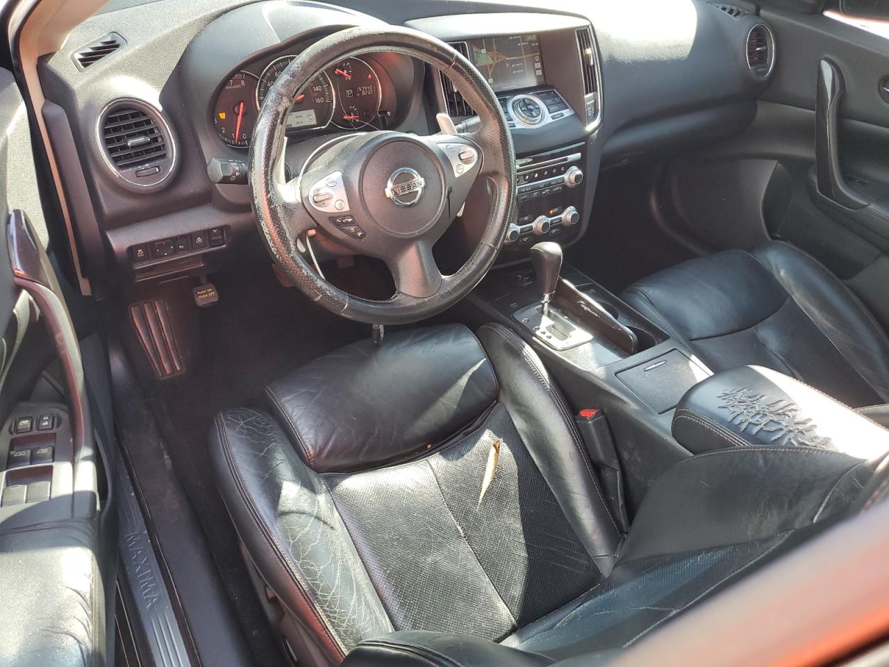 Nissan Maxima S