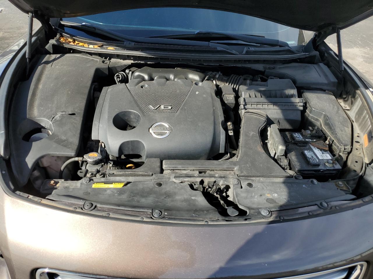 Nissan Maxima S