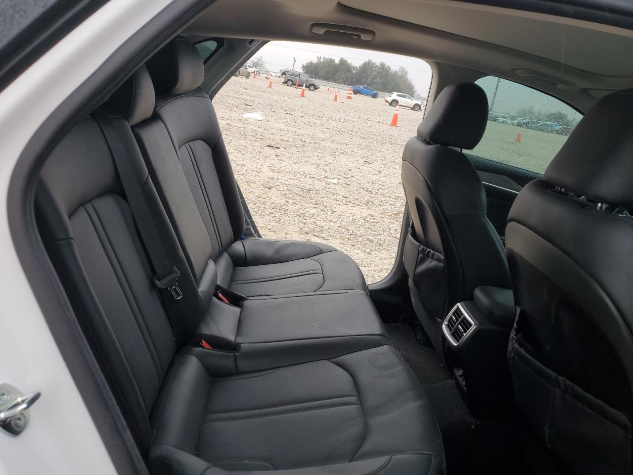 Kia K5 Ex