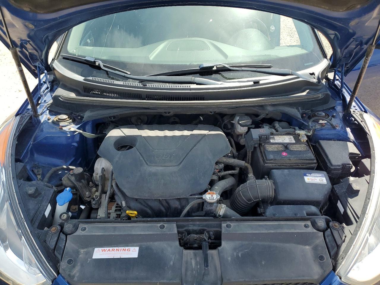 Hyundai VELOSTER Base