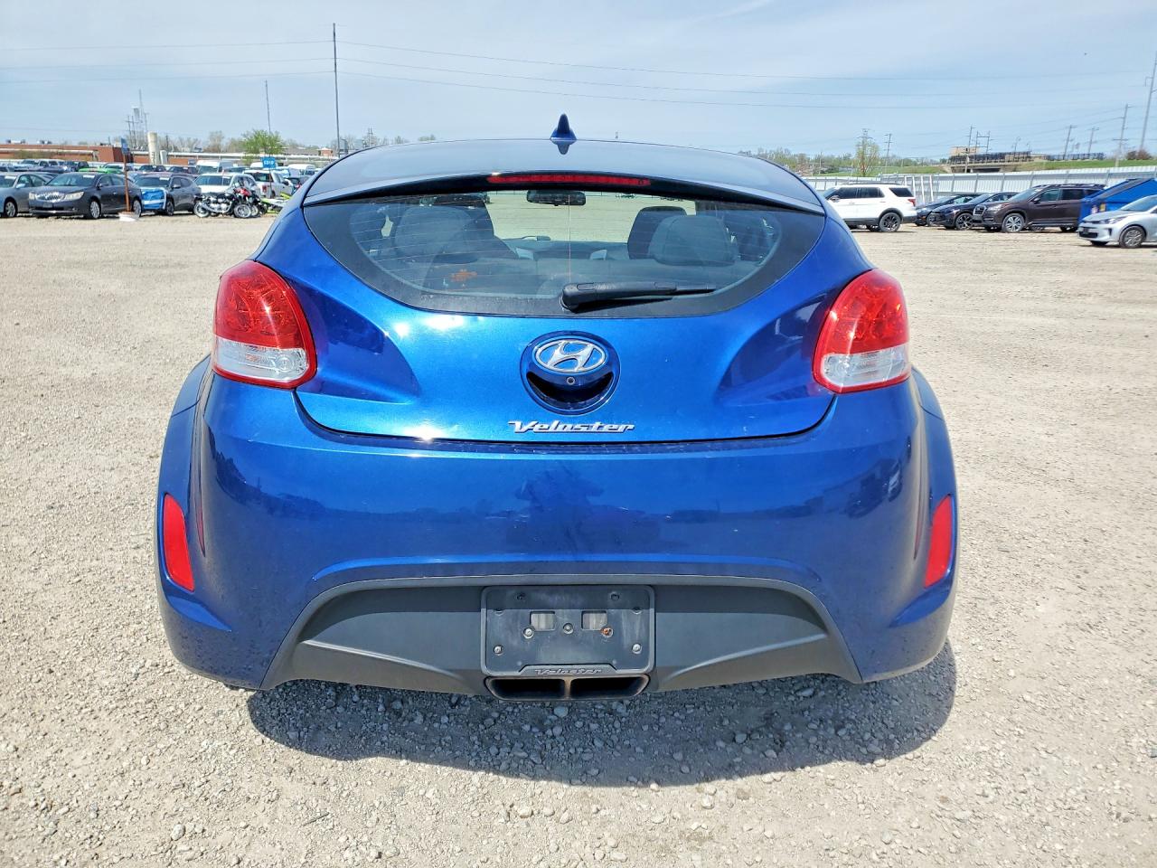Hyundai VELOSTER Base