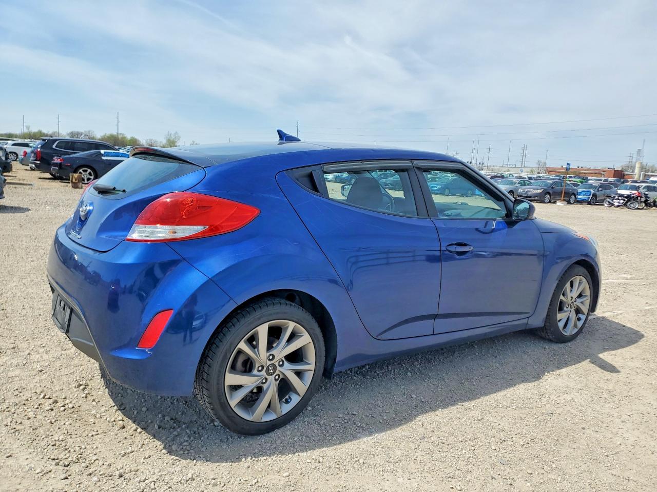 Hyundai VELOSTER Base